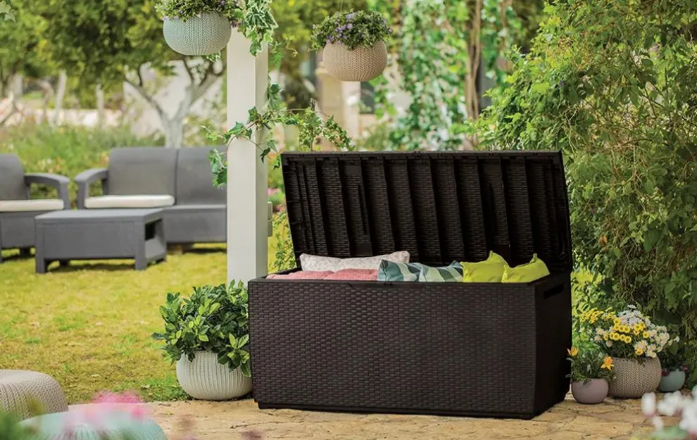 Capri 80 Gallon Deck Box - Brown