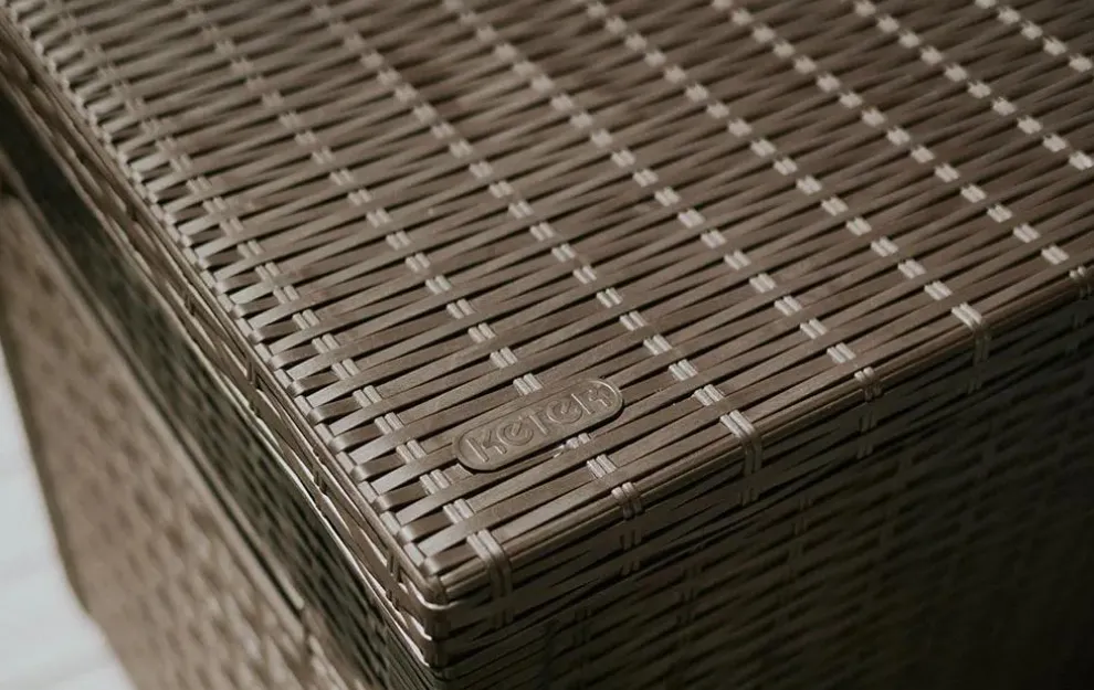 Java 230 Gallon Deck Box - Brown